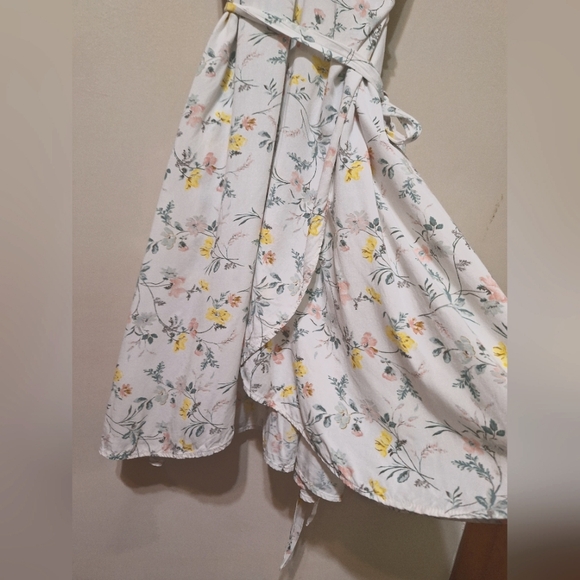 LOFT sz 6 white floral wrap summer dress - Picture 6 of 6